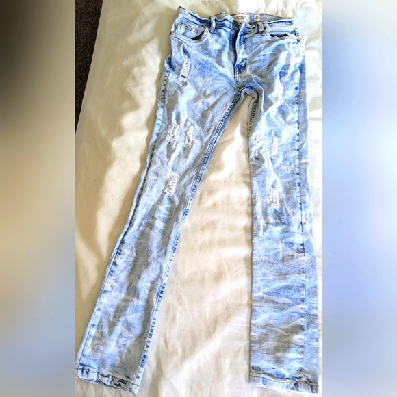 Evolution In Design Light Wash Distressed Jeans - Picture 11 of 11